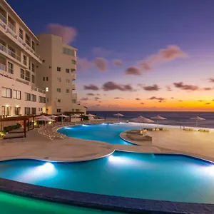Cyan & Hotel Cancun